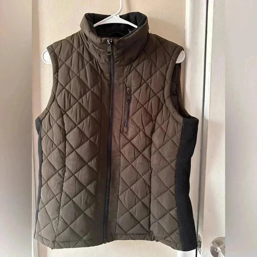 Andrew Marc Quilted Vest size Medium